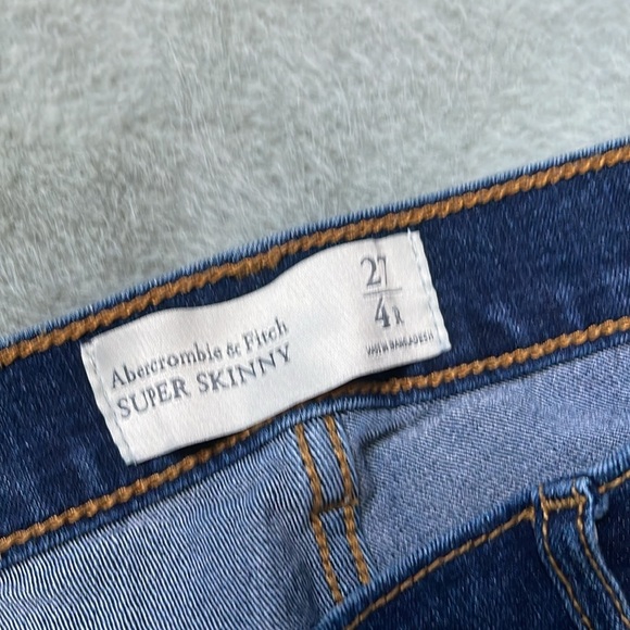 Abercrombie & Fitch Super Skinny. - Picture 3 of 6
